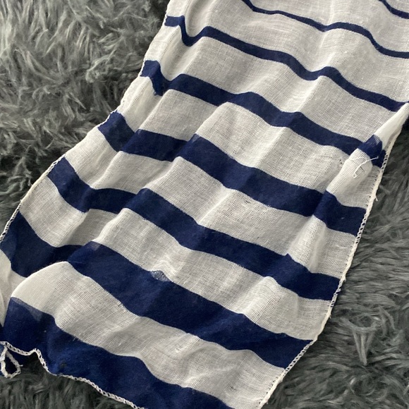Sheer white and navy striped scarf - Picture 10 of 17